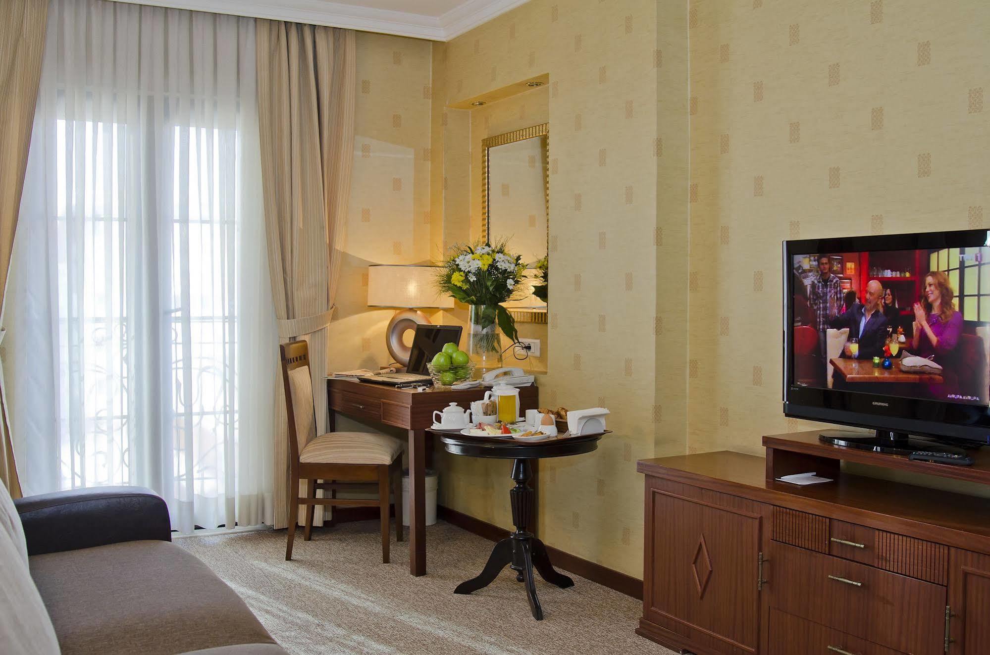 Midas Hotel Ankara Exterior photo